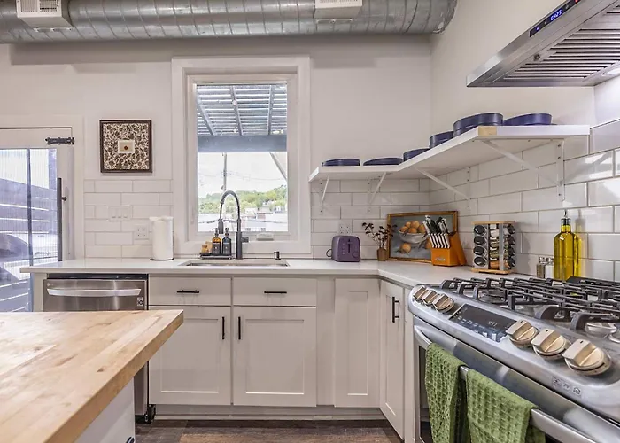 Modern Retreat With Dedicated Parking 2 King Beds Arcade Bbq * Pittsburgh