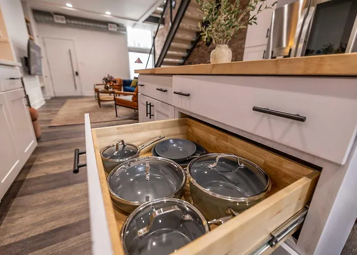 Modern Retreat With Dedicated Parking 2 King Beds Arcade Bbq Holiday home Pittsburgh
